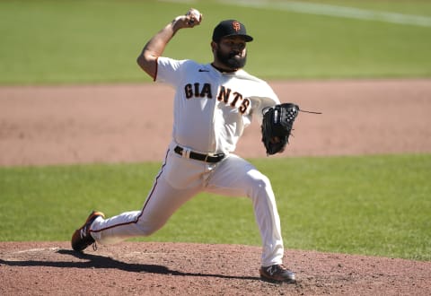 SAN FRANCISCO, CALIFORNIA – SEPTEMBER 17: Rico Garcia #39 of the SF Giants pitches against the Seattle Mariners in the bottom of the sixth inning at Oracle Park on September 17, 2020. (Photo by Thearon W. Henderson/Getty Images)