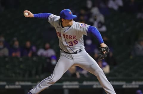 CHICAGO, ILLINOIS – APRIL 21: Trevor Hildenberger #35 of the New York Mets pitches against the Chicago Cubs at Wrigley Field on April 21, 2021 in Chicago, Illinois. The Cubs defeated the Mets 16-4. (Photo by Jonathan Daniel/Getty Images) – SF Giants