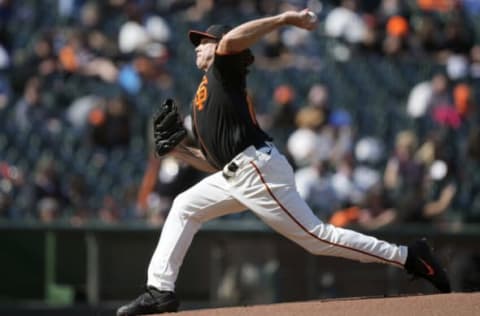 SAN FRANCISCO, CALIFORNIA – MAY 22: Scott Kazmir #16 of the San Francisco Giants pitches against the Los Angeles Dodgers in the first inning at Oracle Park on May 22, 2021 in San Francisco, California. (Photo by Thearon W. Henderson/Getty Images)