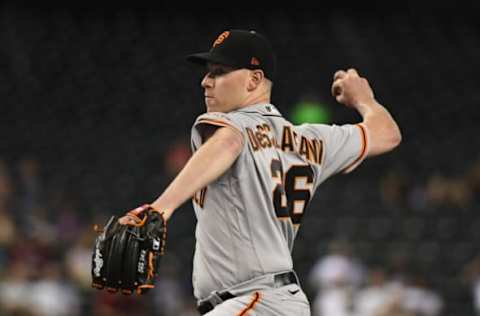 PHOENIX, ARIZONA – AUGUST 02: Anthony DeSclafani #26 of the San Francisco Giants delivers a pitch against the Arizona Diamondbacks at Chase Field on August 02, 2021 in Phoenix, Arizona. (Photo by Norm Hall/Getty Images)