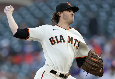 SAN FRANCISCO, CALIFORNIA – AUGUST 16: Kevin Gausman #34 of the SF Giants pitches against the New York Mets in the top of the first inning at Oracle Park on August 16, 2021. (Photo by Thearon W. Henderson/Getty Images)