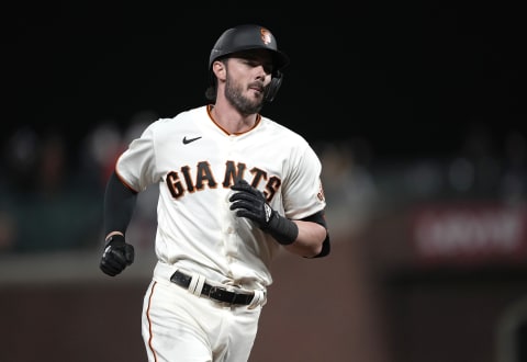 SAN FRANCISCO, CALIFORNIA – AUGUST 16: Kris Bryant #23 of the SF Giants trots around the bases after hitting a solo home run against the New York Mets in the bottom of the seventh inning at Oracle Park on August 16, 2021. (Photo by Thearon W. Henderson/Getty Images)