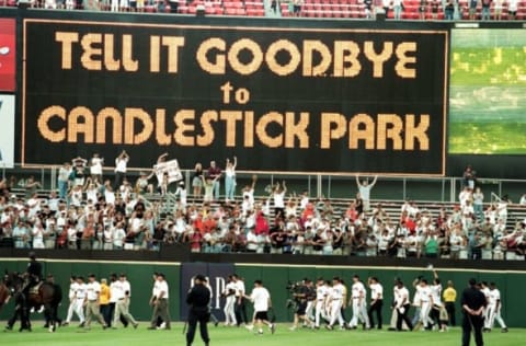 30 Sep 1999: The scoreboard displays the message “Tell it Goodbye to Candlstick” during the game between the Los Angeles Dodgers and the San Francisco Giants at 3 Com Park in San Francisco, California. The Dodgers defeated the Giants 9-4. Mandatory Credit: Jed Jacobsohn /Allsport