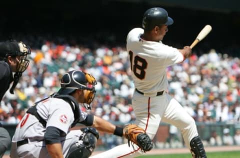 SAN FRANCISCO – APRIL 13: Moises Alou #18 of the San Francisco Giants hits his 300th career home run against the Houston Astros at the AT&T Park on April 13, 2006 in San Francisco, California. (Photo by Jed Jacobsohn/Getty Images)