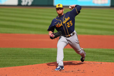 Brett Anderson, #25 of the Milwaukee Brewers, delivers a pitch against the St. Louis Cardinals in the first inning at Busch Stadium on September 27, 2020. (Photo by Dilip Vishwanat/Getty Images)