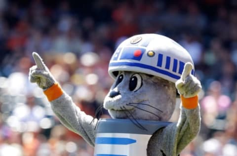 SAN FRANCISCO, CA – AUGUST 31: Lou Seal dresses up as R2-D2 before the SF Giants game against the Milwaukee Brewers at AT&T Park on August 31, 2014 in San Francisco, California. (Photo by Ezra Shaw/Getty Images)