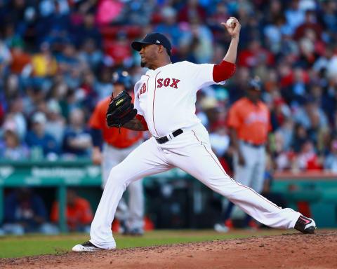 BOSTON, MA – OCTOBER 01: Pitcher Fernando Abad #58 of the Boston Red Sox pitches in the top of the seventh inning during the game against the Houston Astros at Fenway Park on October 1, 2017 in Boston, Massachusetts. (Photo by Omar Rawlings/Getty Images)