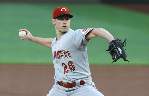 Former Cincinnati Reds starting pitcher Anthony DeSclafani (28) delivers a pitch against the Pittsburgh Pirates during the first inning at PNC Park. DeSclafani signed with the SF Giants on Wednesday. (Charles LeClaire-USA TODAY Sports)