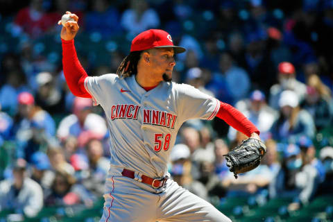 Cincinnati Reds starting pitcher Luis Castillo (58) pitches against the Chicago Cubs during the first inning at Wrigley Field. (Jon Durr-USA TODAY Sports)