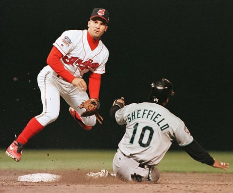 Cleveland Indians shortstop Omar Vizquel (Photo by JEFF HAYNES/AFP via Getty Images)