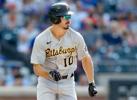 Cleveland Indians trade target Bryan Reynolds #10 of the Pittsburgh Pirates (Photo by Jim McIsaac/Getty Images)