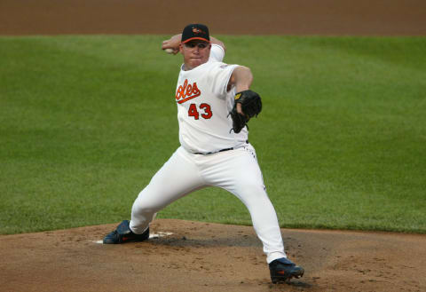 BALTIMORE – MAY 5: Sidney Ponson #43 of the Baltimore Orioles delivers a pitch against the Chicago White Sox during the MLB game at Oriole Park at Camden Yards on May 5, 2004 in Baltimore, Maryland. The White Sox won 6-5. (Photo by Doug Pensinger/Getty Images)