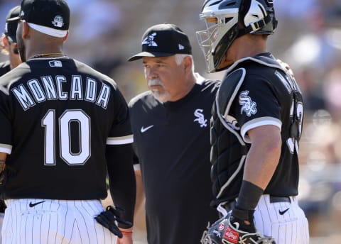 GLENDALE, ARIZONA – MARCH 09: Manager Rick Renteria #17 of the Chicago White Sox makes a pitching change during the game against the Cincinnati Reds. (Photo by Ron Vesely/Getty Images)