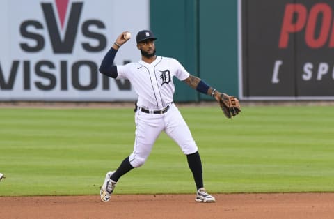 DETROIT, MI – JULY 31: Niko Goodrum #28 of the Detroit Tigers throws a baseball during the game against the Cincinnati Reds. (Photo by Mark Cunningham/MLB Photos via Getty Images)