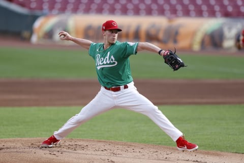 CINCINNATI, OH – JULY 18: Anthony DeSclafani #28 of the Cincinnati Reds (Photo by Joe Robbins/Getty Images)