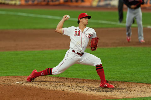 CINCINNATI, OH – AUGUST 4: Lucas Sims #39 of the Cincinnati Reds pitches against the Cleveland Indians. (Photo by Jamie Sabau/Getty Images)