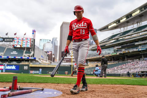 MINNEAPOLIS, MN – SEPTEMBER 27: Joey Votto #19 of the Cincinnati Reds looks on against the Minnesota Twins. (Photo by Brace Hemmelgarn/Minnesota Twins/Getty Images)