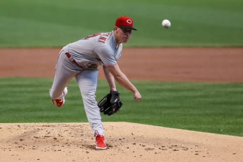 MILWAUKEE, WISCONSIN – AUGUST 08: Anthony DeSclafani #28 of the Cincinnati Reds (Photo by Dylan Buell/Getty Images)