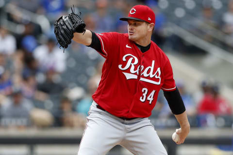 NEW YORK, NEW YORK – AUGUST 01: Justin Wilson #34 of the Cincinnati Reds in action. (Photo by Jim McIsaac/Getty Images)