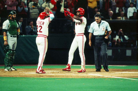 CINCINNATI, OH – OCTOBER 16: Eric Davis (R) of the Cincinnati Reds (Photo by Rich Pilling/Getty Images)