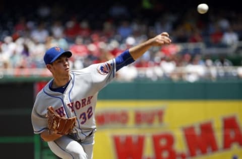 May 25, 2016; Washington, DC, USA; New York Mets starting pitcher Steven Matz (32) pitches against the Washington Nationals in the first inning at Nationals Park. Mandatory Credit: Geoff Burke-USA TODAY Sports