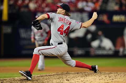 Sep 1, 2015; St. Louis, MO, USA; Washington Nationals relief pitcher Casey Janssen (44) throws to a St. Louis Cardinals batter during the ninth inning at Busch Stadium. The Cardinals defeated the Nationals 8-5. Mandatory Credit: Jeff Curry-USA TODAY Sports