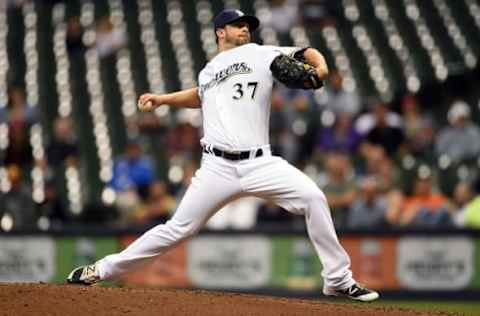 MILWAUKEE, WI – AUGUST 31: Tyler Thornburg (Photo by Stacy Revere/Getty Images)