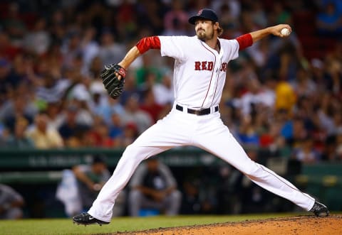 BOSTON, MA – JULY 08: Andrew Miller #30 of the Boston Red Sox pitches against the Chicago White Sox during the game at Fenway Park on July 8, 2014 in Boston, Massachusetts. (Photo by Jared Wickerham/Getty Images)