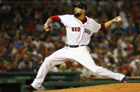 BOSTON, MA – AUGUST 05: David Price #24 of the Boston Red Sox pitches in the second inning of a game against the New York Yankees at Fenway Park on August 5, 2018 in Boston, Massachusetts. (Photo by Adam Glanzman/Getty Images)