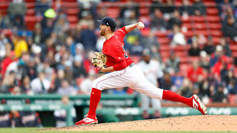 BOSTON, MASSACHUSETTS – APRIL 23: Heath Hembree #37 of the Boston Red Sox pitches at the top of the sixth inning of game one of the doubleheader against the Detroit Tigers at Fenway Park on April 23, 2019 in Boston, Massachusetts. (Photo by Omar Rawlings/Getty Images)