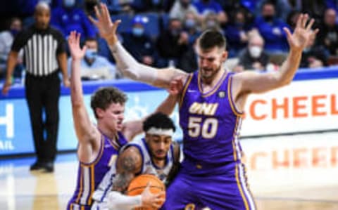 Missouri Valley Basketball: Contenders hit with injury issues before season