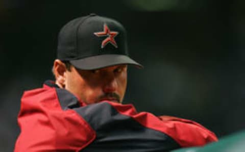 HOUSTON – APRIL 5: Pitcher Roger Clemens #22 of the Houston Astros looks on against the St. Louis Cardinals on April 5, 2005 at Minute Maid Park in Houston, Texas. (Photo by Ronald Martinez/Getty Images)