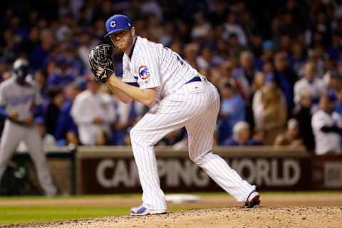 CHICAGO, IL – OCTOBER 18: Wade Davis #71 of the Chicago Cubs pitches in the ninth inning against the Los Angeles Dodgers during game four of the National League Championship Series at Wrigley Field on October 18, 2017 in Chicago, Illinois. (Photo by Jamie Squire/Getty Images)