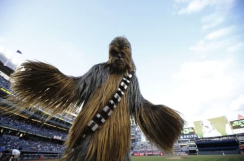 NEW YORK, NY – AUGUST 25: Chewbacca from Star Wars walks on the field before the start of a game between the Seattle Mariners and the New York Yankees at Yankee Stadium on August 25, 2017 in the Bronx borough of New York City. (Photo by Rich Schultz/Getty Images)