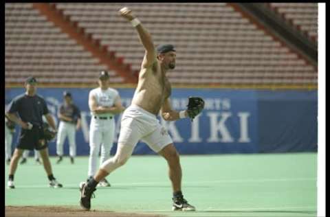 Aloha Stadium, Chicago Cubs (Mandatory Credit: Jed Jacobsohn /Allsport)