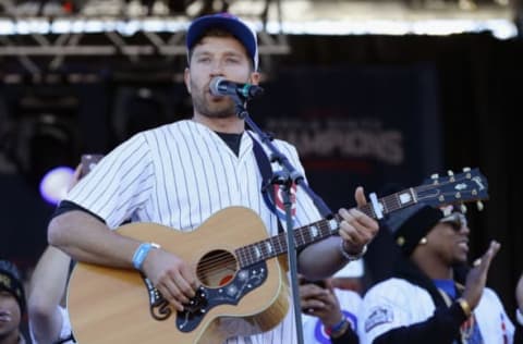 Brett Eldredge sings Goodman’s ‘Go Cubs Go’ / Chicago Cubs (Photo by Jonathan Daniel/Getty Images)