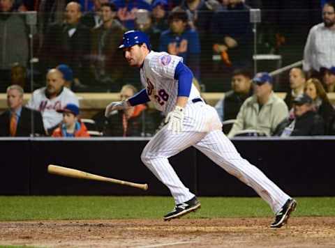 Oct 31, 2015; New York City, NY, USA; New York Mets second baseman Daniel Murphy hits a single against the Kansas City Royals in the 9th inning in game four of the World Series at Citi Field. Mandatory Credit: Jeff Curry-USA TODAY Sports