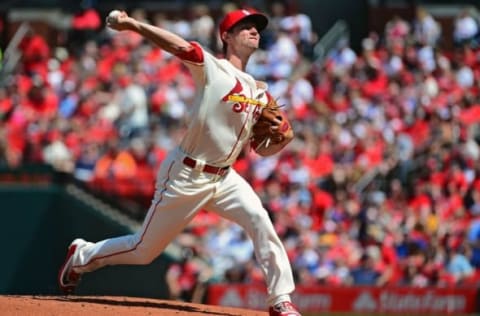 May 21, 2016; St. Louis, MO, USA; St. Louis Cardinals starting pitcher Mike Leake (8) pitches to a Arizona Diamondbacks batter during the first inning at Busch Stadium. Mandatory Credit: Jeff Curry-USA TODAY Sports