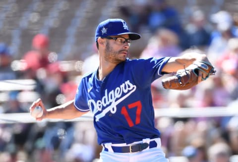 GLENDALE, ARIZONA – FEBRUARY 26: Joe Kelly #17 of the Los Angeles Dodgers (Photo by Norm Hall/Getty Images)