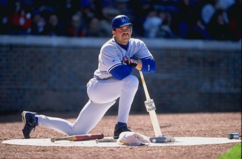 17 Apr 1998: Catcher Mike Piazza of the Los Angeles Dodgers in action during a game against the Chicago Cubs at Wrigley Field in Chicago, Illinois. The Dodgers defeated the Cubs 10-3. Mandatory Credit: Harry How /Allsport