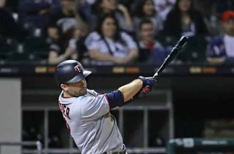 CHICAGO, IL – MAY 04: Brian Dozier #2 of the Minnesota Twins bats against the Chicago White Soxat Guaranteed Rate Field on May 4, 2018 in Chicago, Illinois. The Twins defeated the White Sox 6-4. (Photo by Jonathan Daniel/Getty Images)