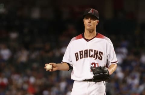 PHOENIX, AZ – AUGUST 09: Starting pitcher Zack Greinke #21 of the Arizona Diamondbacks reacts on the mound during the MLB game against the Los Angeles Dodgers at Chase Field on August 9, 2017, in Phoenix, Arizona. (Photo by Christian Petersen/Getty Images)