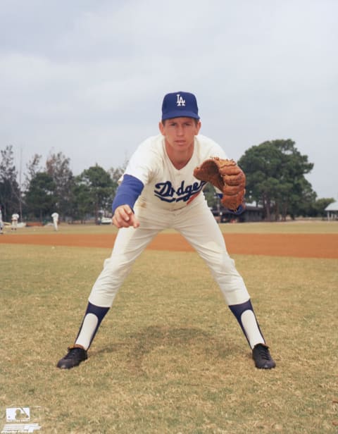 UNDATED: Don Sutton of the Los Angeles Dodgers poses for an action portrait. Don Sutton played for the Dodgers from 1966-1980 and 1988. (Photo by Photo File/MLB Photos via Getty Images)