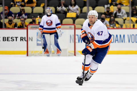 Leo Komarov #47 of the New York Islanders handles the puck against the Pittsburgh Penguins. (Photo by Emilee Chinn/Getty Images)