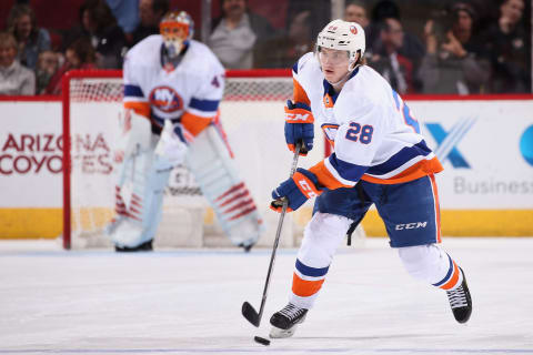 GLENDALE, AZ – JANUARY 22: Sebastian Aho #28 of the New York Islanders skates with the puck during the NHL game against the Arizona Coyotes at Gila River Arena on January 22, 2018 in Glendale, Arizona. The Coyotes defeated the Islanders 3-2 in overtime. (Photo by Christian Petersen/Getty Images)