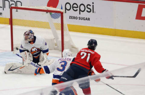 New York Islanders goaltender Semyon Varlamov (40) Mandatory Credit: Geoff Burke-USA TODAY Sports