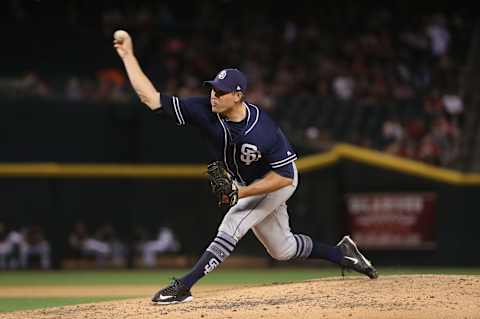 PHOENIX, AZ – APRIL 25: Relief pitcher Craig Stammen