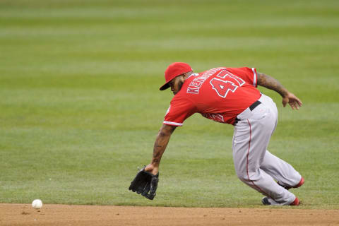 MINNEAPOLIS, MN – SEPTEMBER 4: Howie Kendrick #47 of the Los Angeles Angels of Anaheim makes a play at second base against the Minnesota Twins during the game on September 4, 2014 at Target Field in Minneapolis, Minnesota. The Angels defeated the Twins 5-4. (Photo by Hannah Foslien/Getty Images)