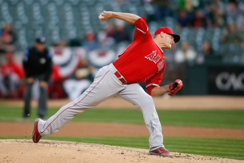 Apr 5, 2017; Oakland, CA, USA; Los Angeles Angels starting pitcher Garrett Richards (43) pitches against the Oakland Athletics during the first inning at Oakland Coliseum. The Los Angeles Angels defeated the Oakland Athletics 5-0. Mandatory Credit: Stan Szeto-USA TODAY Sports