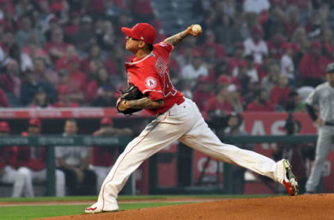 Apr 7, 2017; Anaheim, CA, USA; Los Angeles Angels starting pitcher Jesse Chavez (40) pitches against the Seattle Mariners in the first inning at Angel Stadium of Anaheim. Mandatory Credit: Richard Mackson-USA TODAY Sports